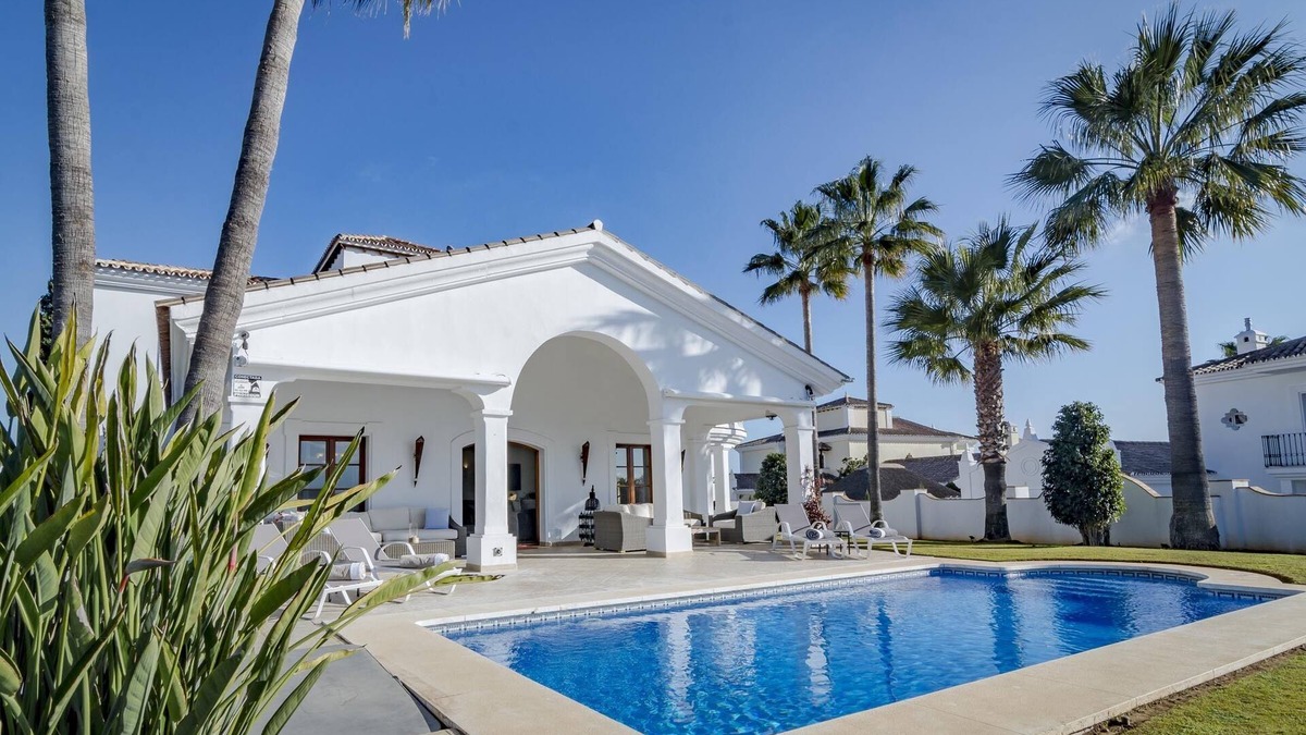 Benahavis Villa | Luxury Villa Stunning Views in South West. With a lovely pool!