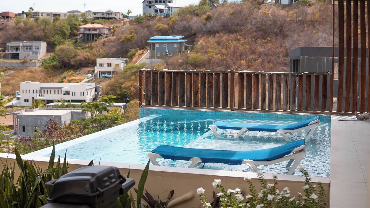 Calivigny Apartment | Luxury Villa w/Pool & Ocean View