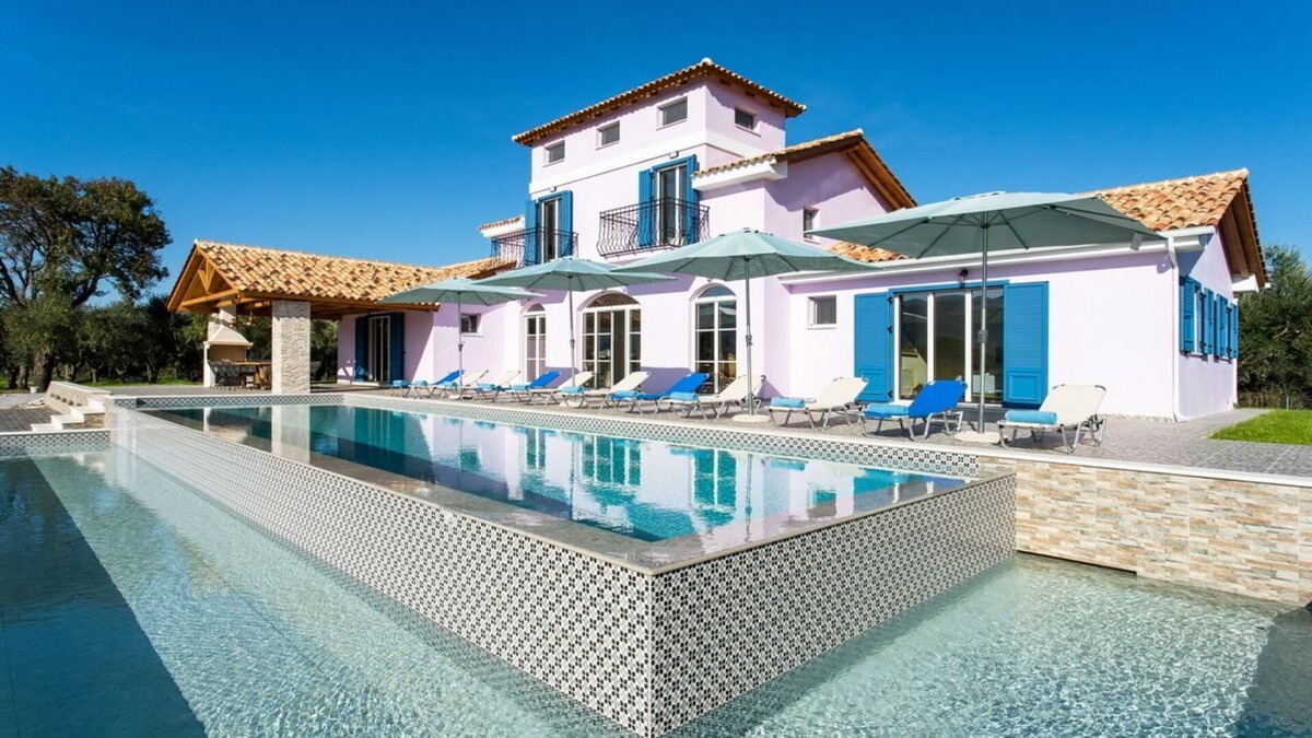 Agia Marina Villa | Luxury Villa with Private Pool, Tennis Court & Vineyard | Aneli Villa Alexandra