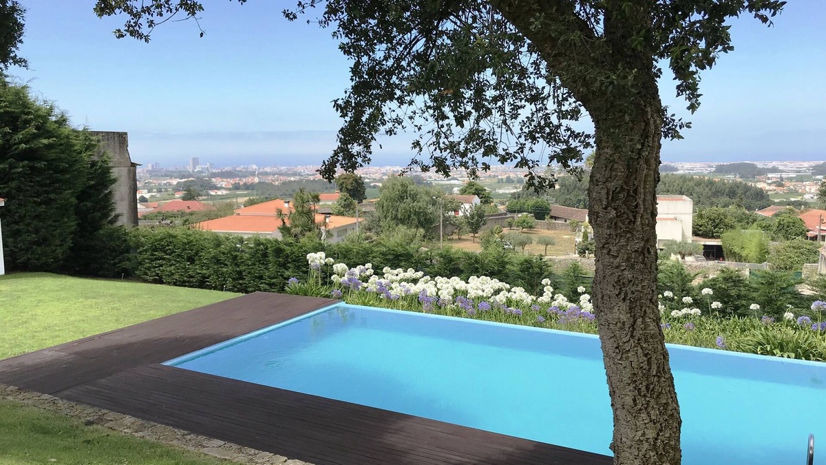 Rates Villa | Luxury villa with pool and sea view -Free Wifi