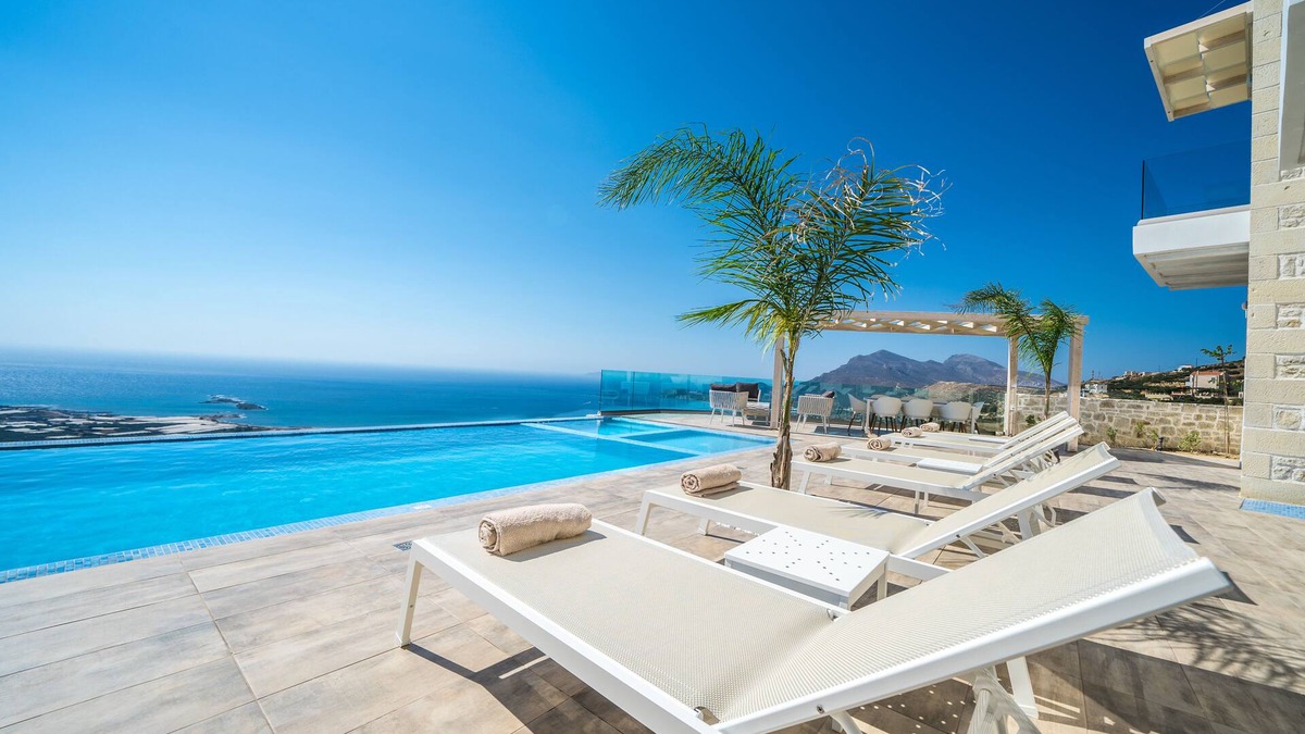 Limeniskos Villa | Luxury Villa with a Miraculous View