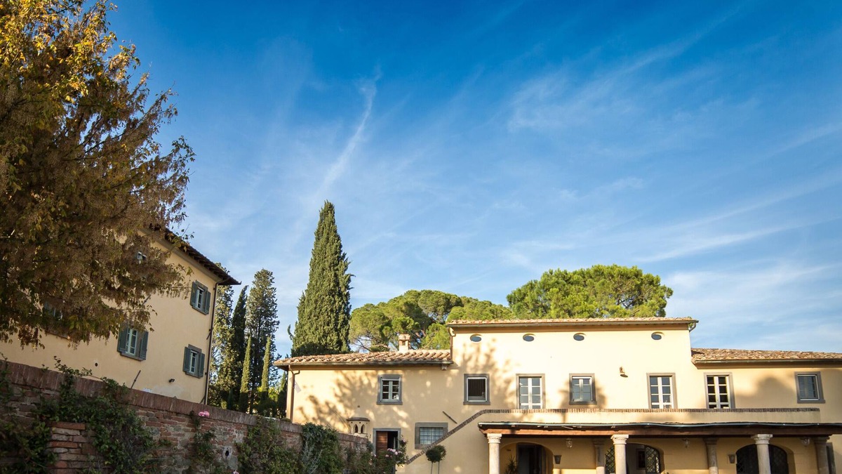 Cortona Villa | Luxury villa with amazing views, beautiful gardens and private pool
