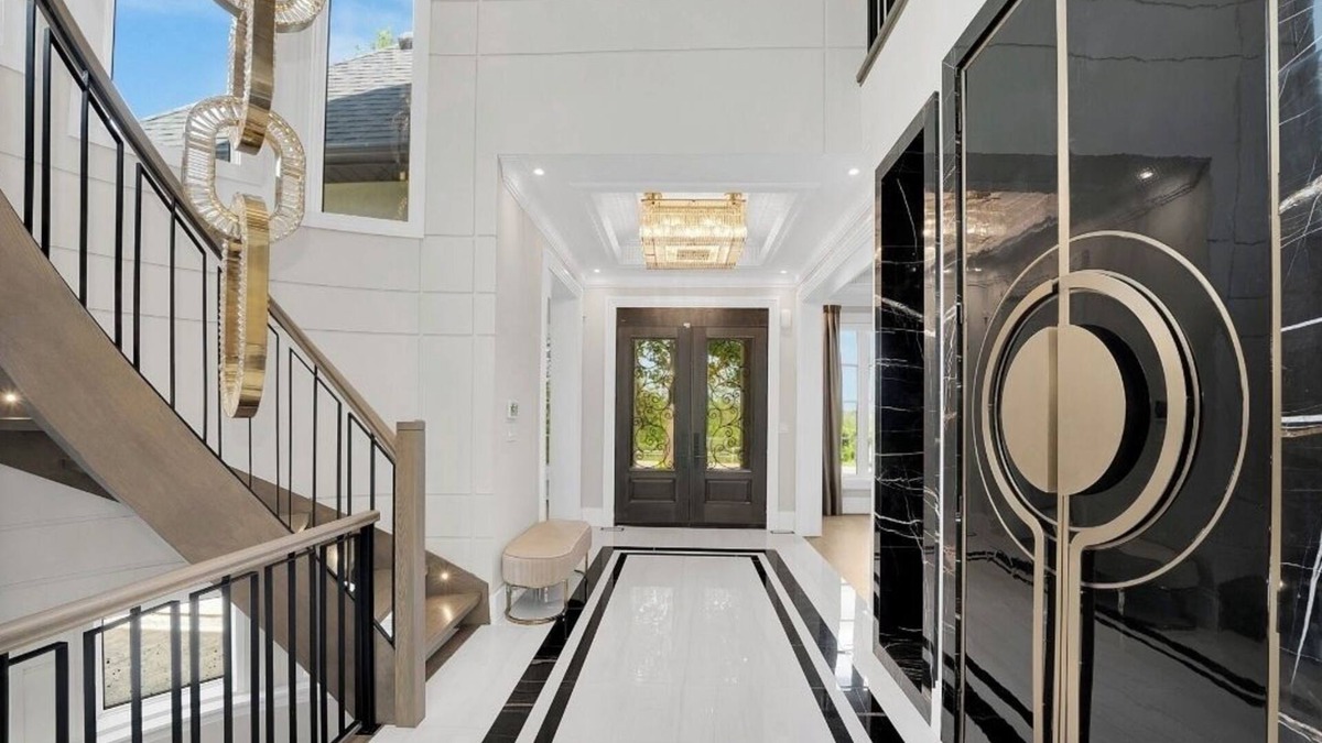 Burlington Villa | Luxury villa with beautiful views