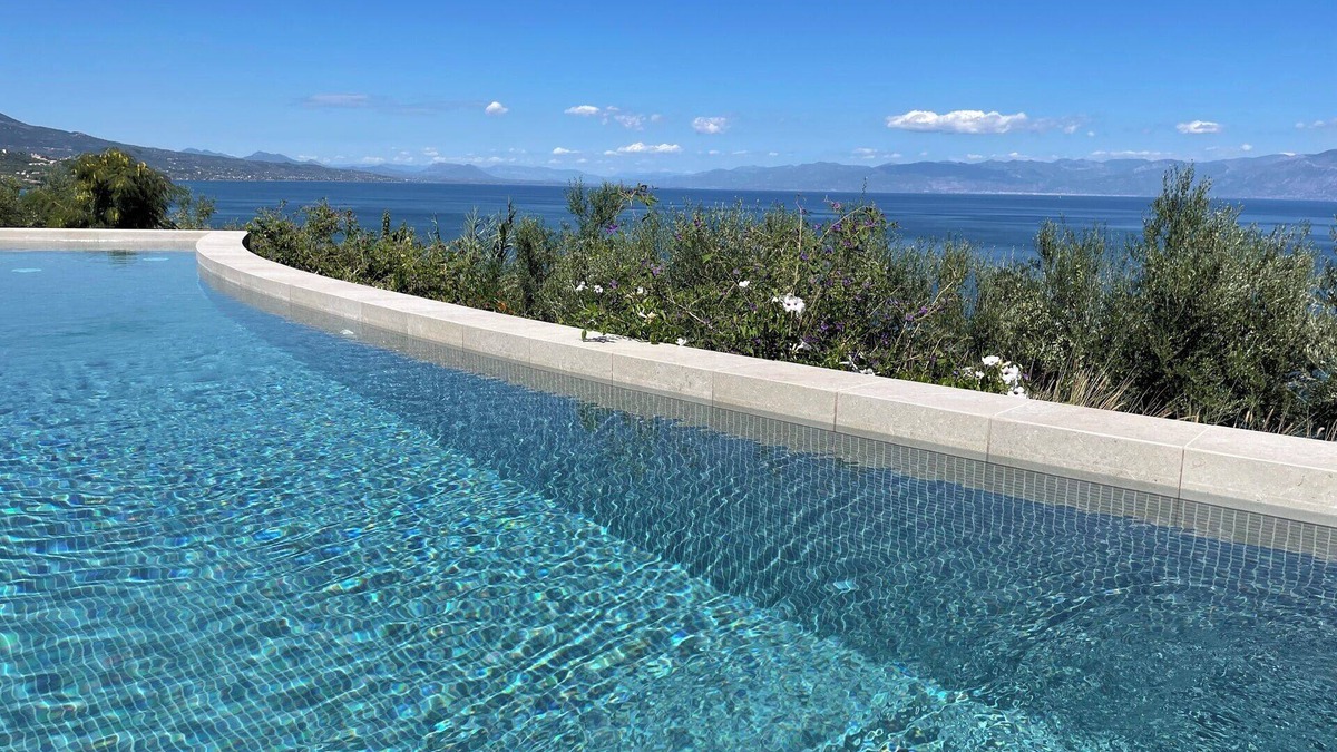 Koroni House | Luxury Villa with Private Swimming Pool & Sea View