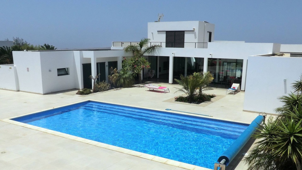 Villaverde Villa | Luxury Villa with Large Private Heated Pool and Sea and Mountain Views