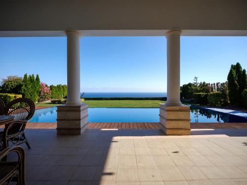 Balchik Villa | Luxury Villa with Pool- 4 Bedrooms in BlackSeaRama by Flat Mаnаger
