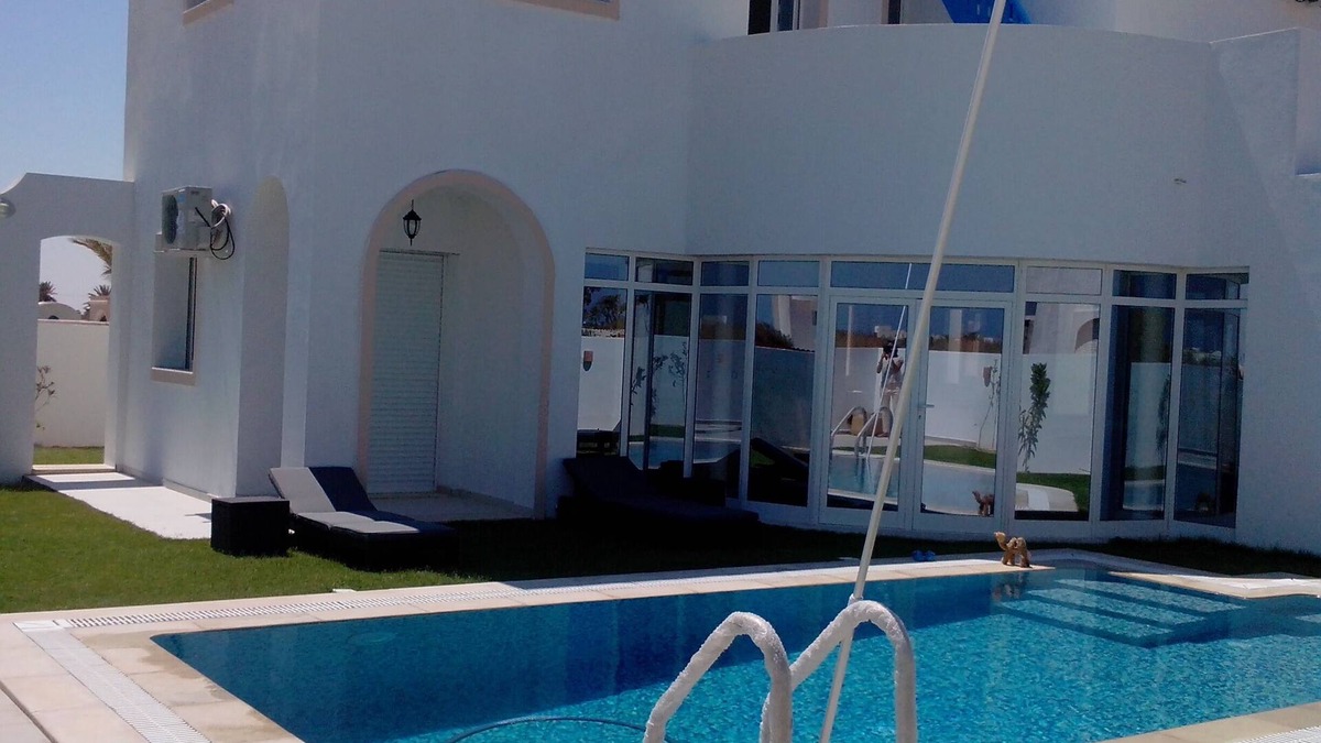 Aghir Villa | Luxury villa with pool in Aghir/Djerba sea calm