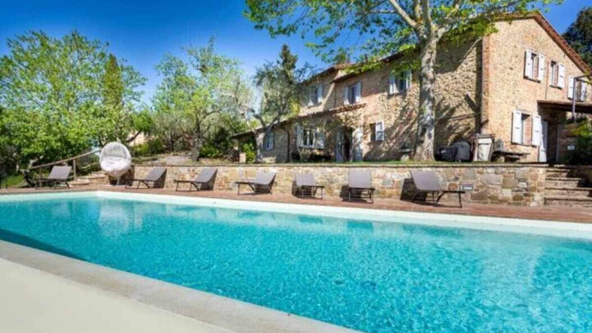 Paciano Villa | Luxury villa with pool, wifi, AC, incredible views Fontanaro Property
