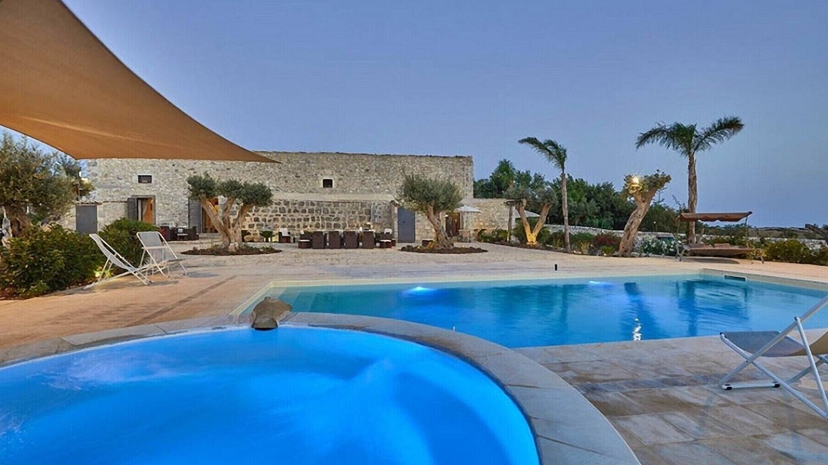 Ragusa Villa | Luxury Villa with private pool and jacuzzi - Marina di Ragusa
