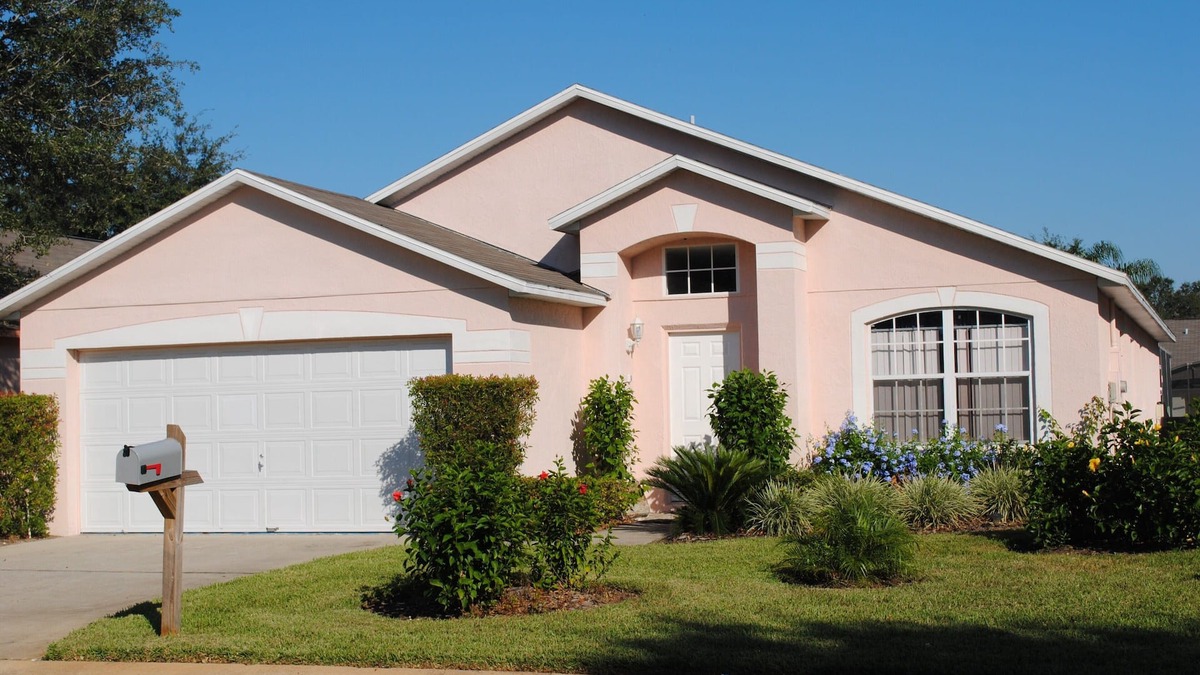 Clear Creek Villa | Luxury Villa with Private Pool 8 miles from Disney & near golf