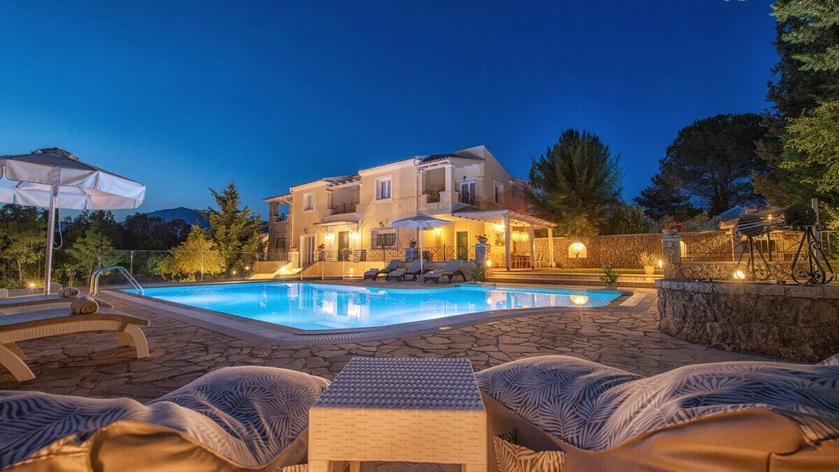 Dassia Villa | LUXURY VILLA WITH PRIVATE POOL NEAR TO THE BEACH