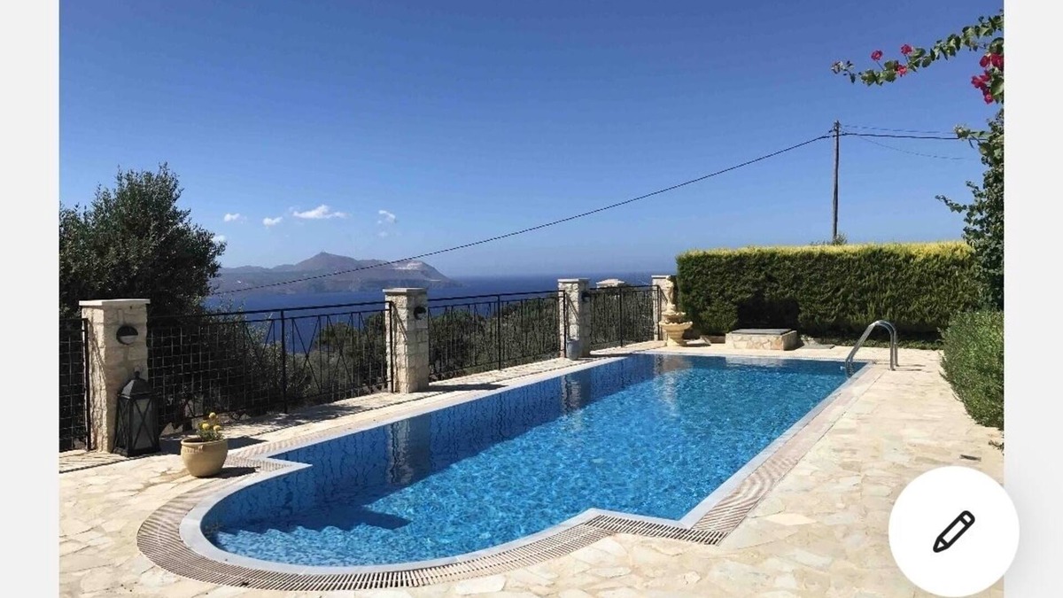 Kokkinon Khorion Villa | Luxury Villa With Seaview