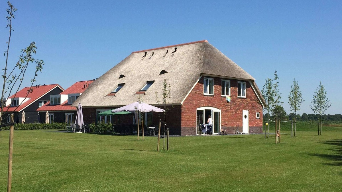 Paasloo House | Luxury villa with six bathrooms, located in a national park