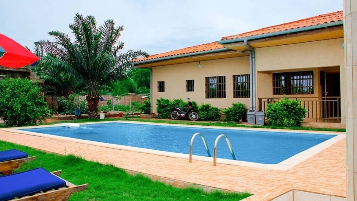 Lome Villa | Luxury villa with swimming pool 35 km from Lomé on the road to Kpalimé