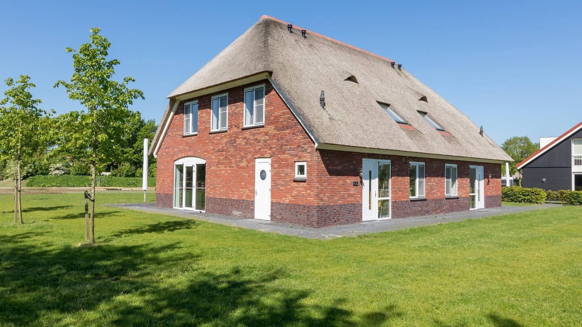 Paasloo House | Luxury villa with three bathrooms located in a national park