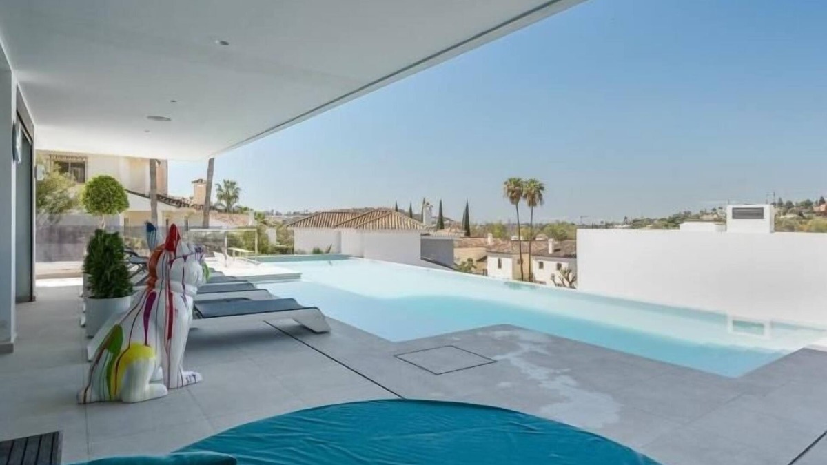 Marbella Villa | Luxury Villa with Views Marbella