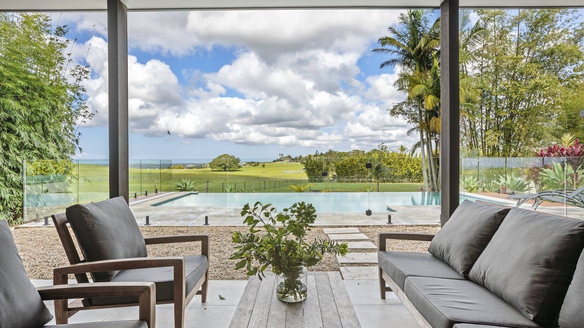 Newrybar House | Luxury Villas Born Kraal (With Car Parking)