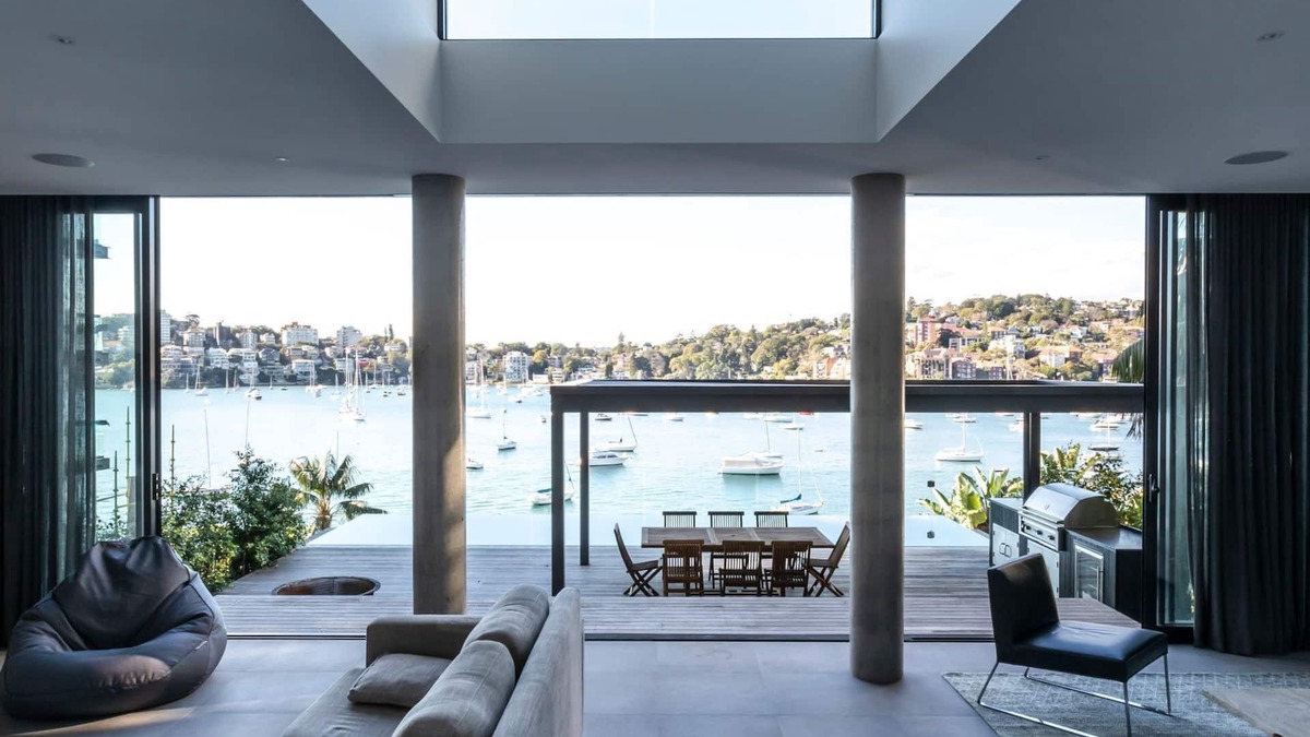 Darling Point Villa | Luxury Villas Sutherland (Heated Pool)