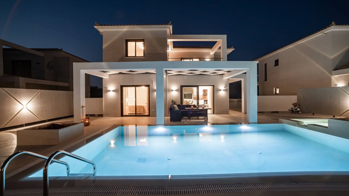 Vanato Villa | Luxury villas with private pool and jacuzzi.