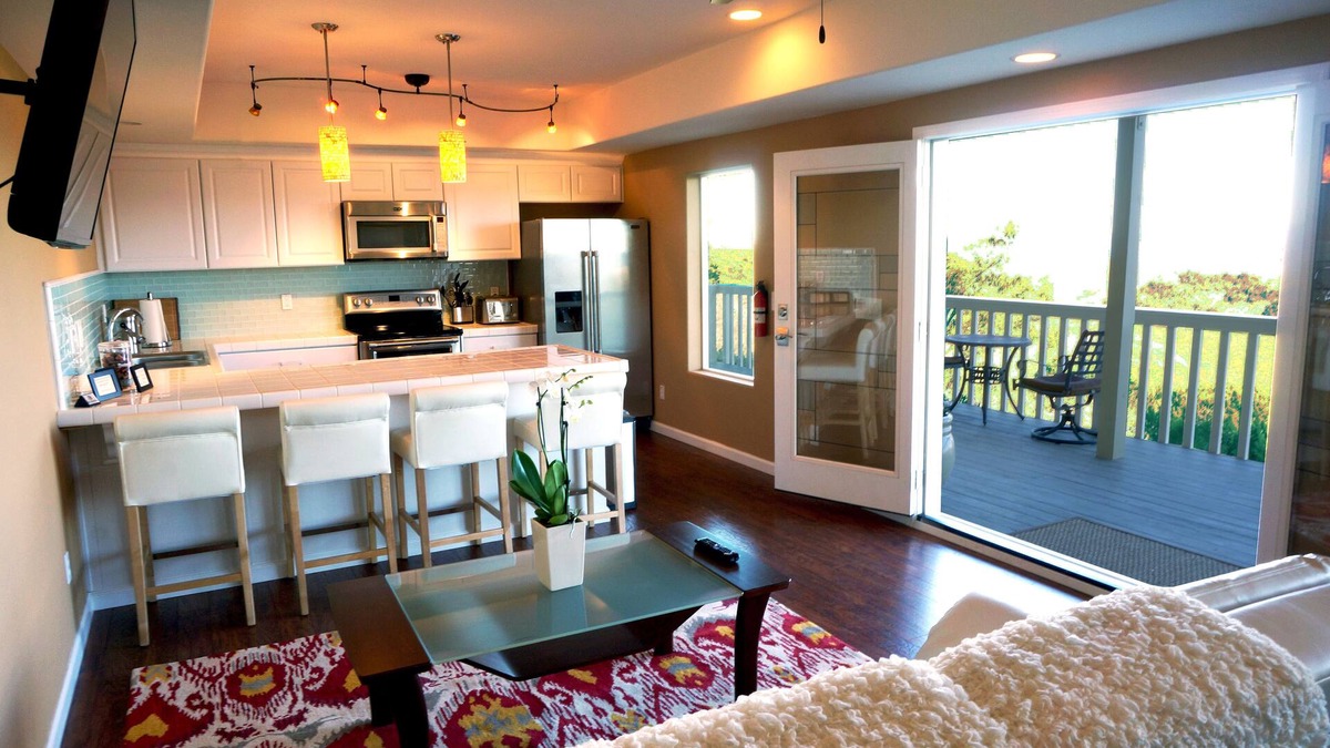 San Luis Obispo House | LUXURY : VISTA HOUSE above the Clouds! Stunning view near Avila Beach & Downtown