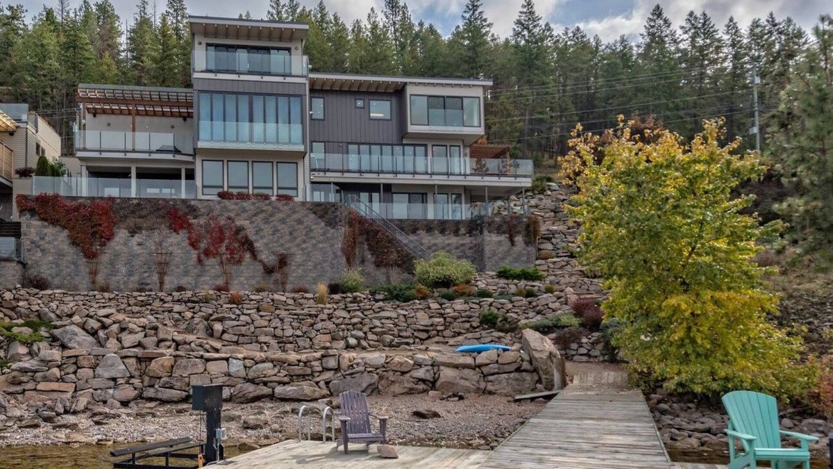 Vernon House | Luxury Waterfront Getaway