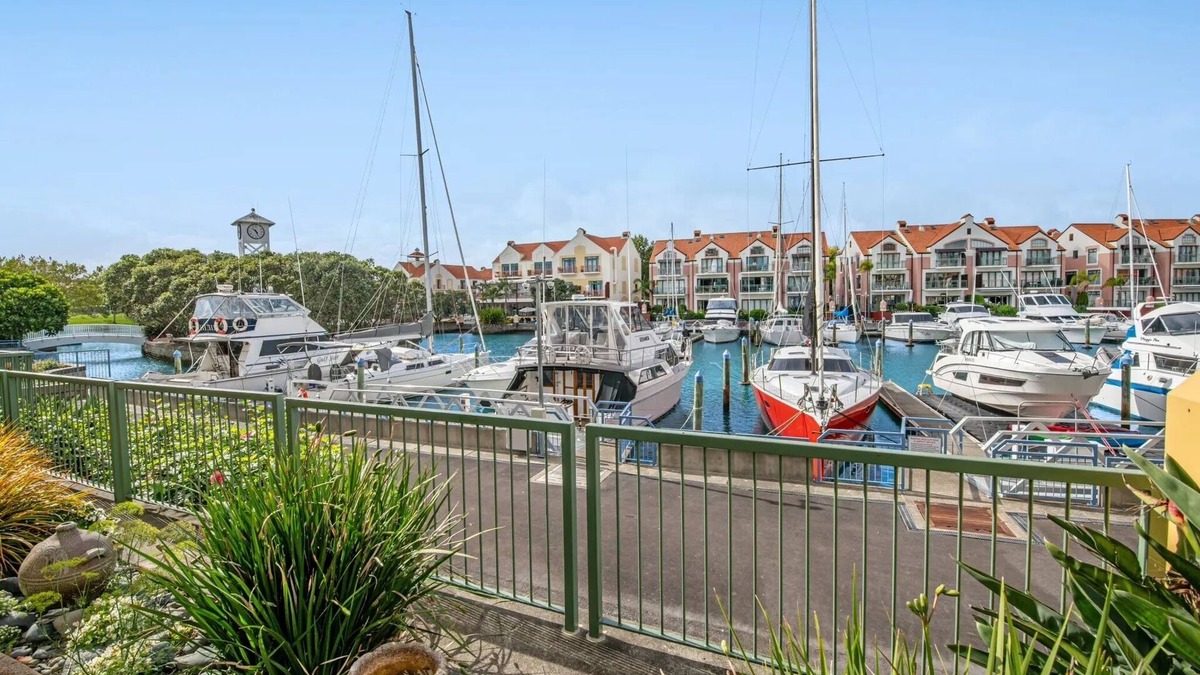 Gulf Harbour Apartment | Luxury Waterfront Escape - Stunning Marina Views