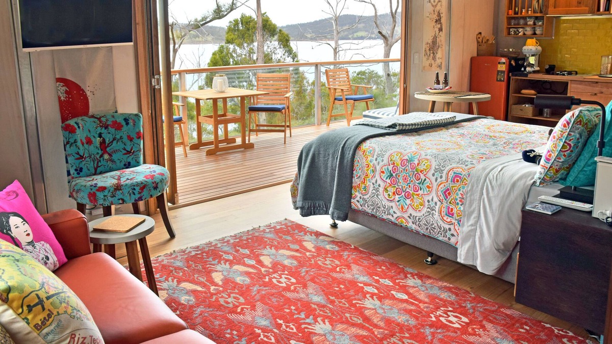 North Bruny Cabin | Luxury Waterfront Pods