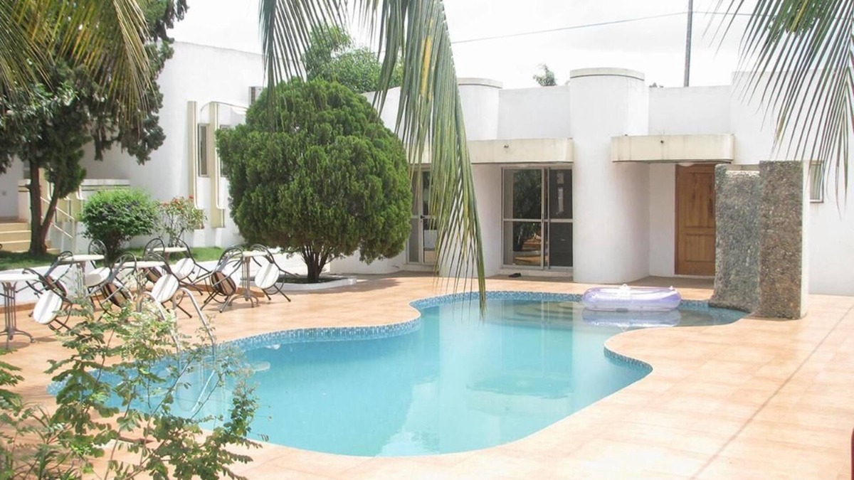 Adenta Hotel | Luxury West Hotel