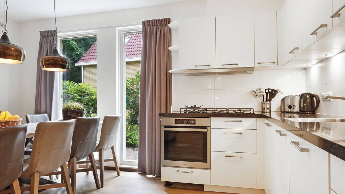 Middelbeers House | Luxury wheelchair accessible bungalow for 10 people