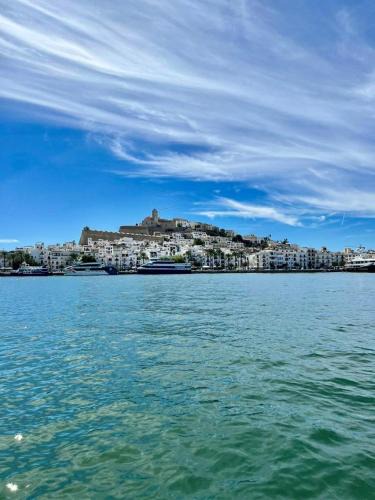 Sant Jordi de Ses Salines Apartment | Luxury white apartment Botafoch