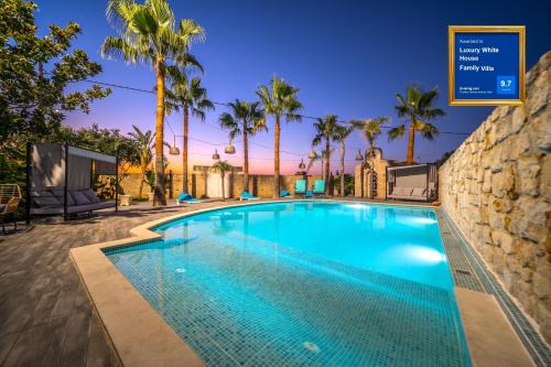 Stavros Villa | Luxury White House - Villa & Weddings - Family Villa Near the Sea to the Famous Zorbas Beach