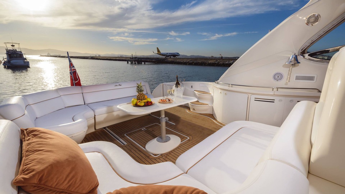 Gibraltar Boat Rental | Luxury Yacht Hotel