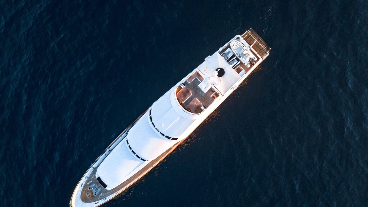 Lomas de Palmira Boat Rental | Luxury Yacht