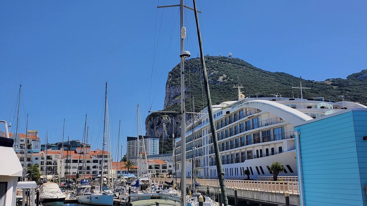 Gibraltar Boat Rental | LUXURY YACHT STAY IN BEST LOCATION IN GIBRALTAR.nNEXT TO CASINO AND RESTAURANTS
