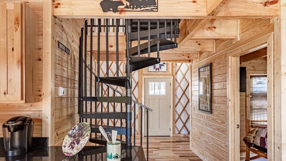 Pigeon Forge Cabin | Luxury Yurt Cozy & Fun 1br/1bth, experience it, Private Deck w Grill & HotTub