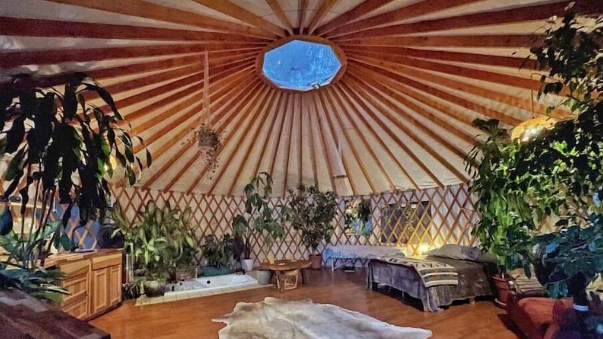 Cottage Grove Cottage | Luxury Yurt - Easy to get to off I5