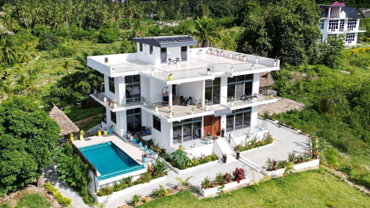 Zanzibar Town Villa | Luxury Zanzibar Villa – Ocean View, Infinity Pool, Lush Green & Stunning Sunsets