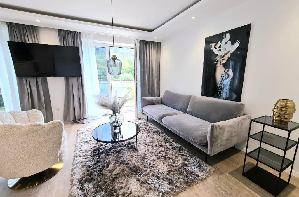 Merl Apartment | Luxus Ferienwohnung "Mila" mit Moselblick und Garage für Motor- und Fahrräder
