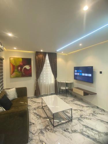 Oshodi-Isolo Apartment | LV-21 Service Apartment MO4a