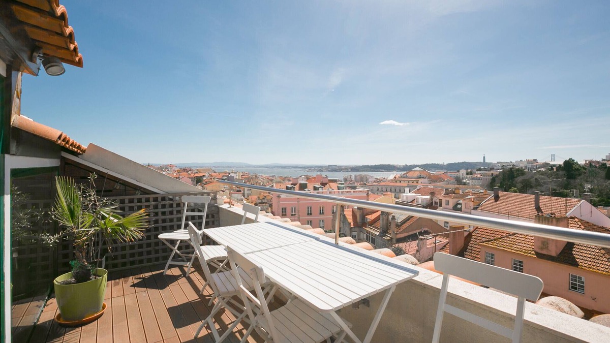 Sao Bento Apartment | LV Premier P.Real PI1- Central/River Views/Terrace