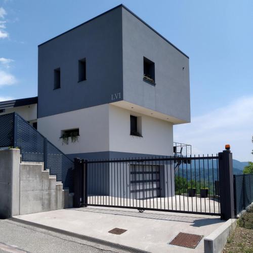 Tarcento House | Lvi Retreat