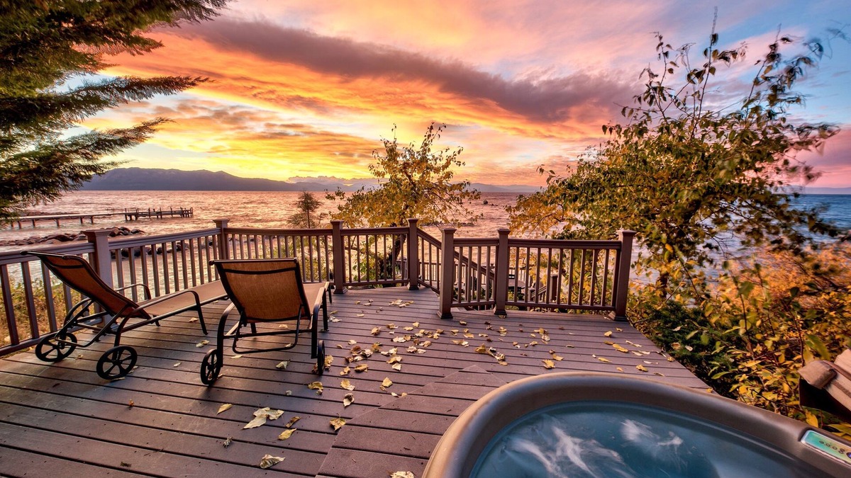 Lincoln Park House | LX6 Lakefront Luxury Estate Cave Rock