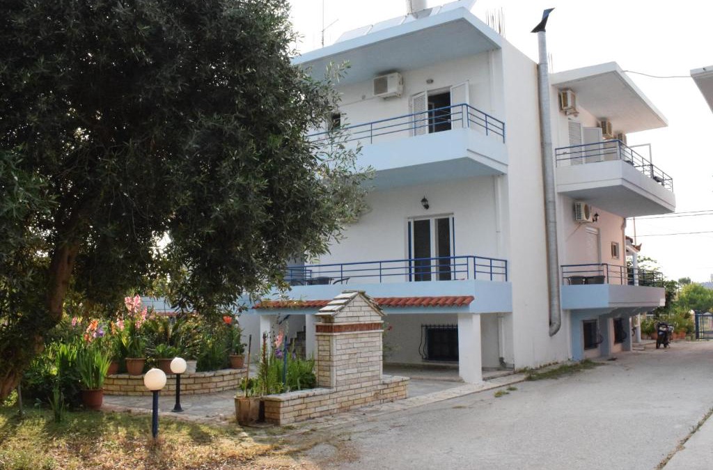 Preveza House | Lydia Rooms & Studios