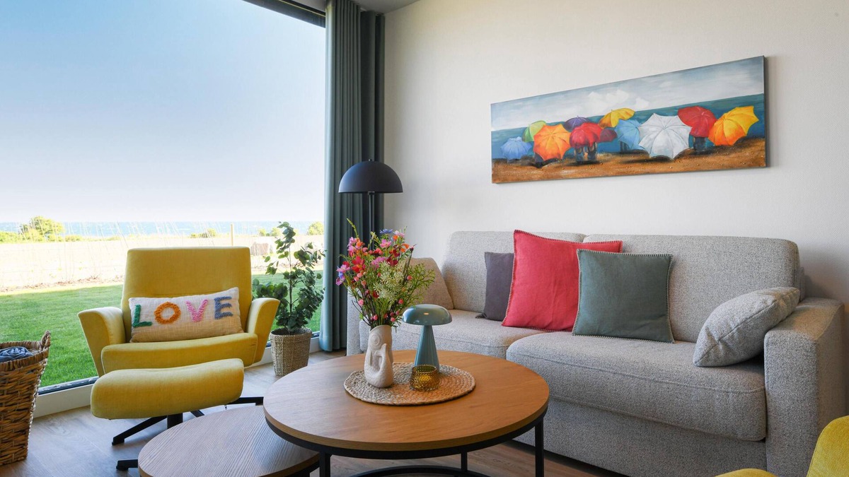 Marienleuchte Apartment | Lykke vacation apartment - pure sea view. Sauna. Family-friendly.