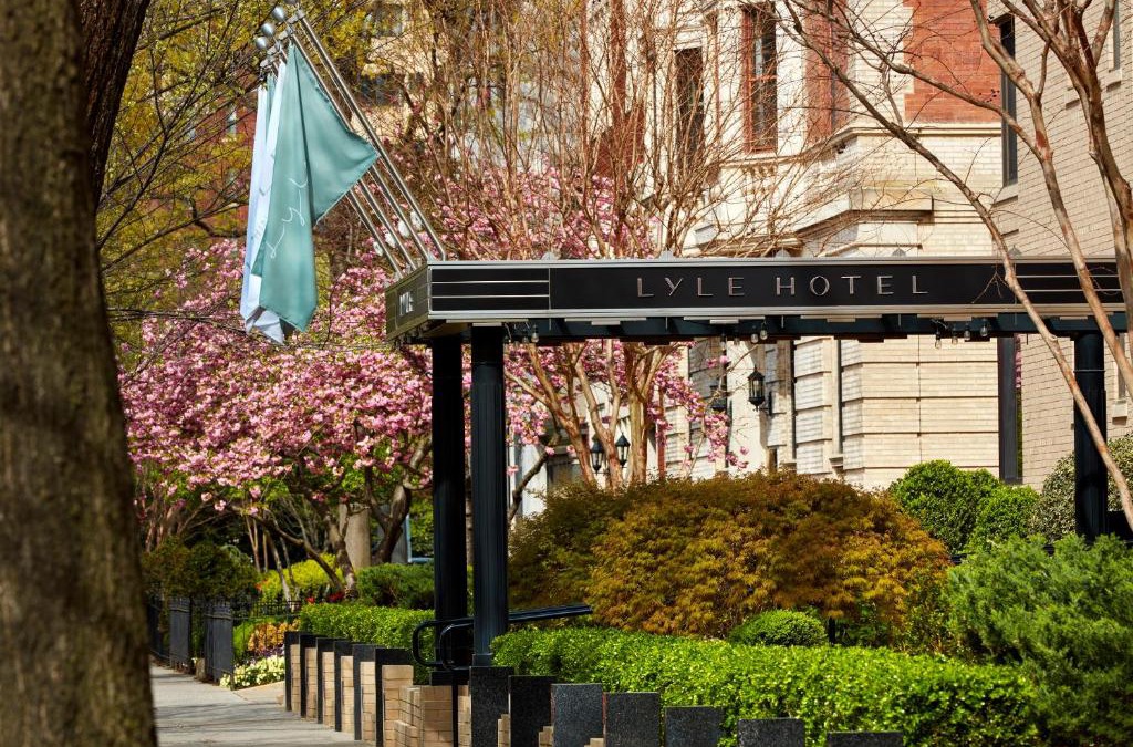 Dupont Circle Hotel | Lyle DC