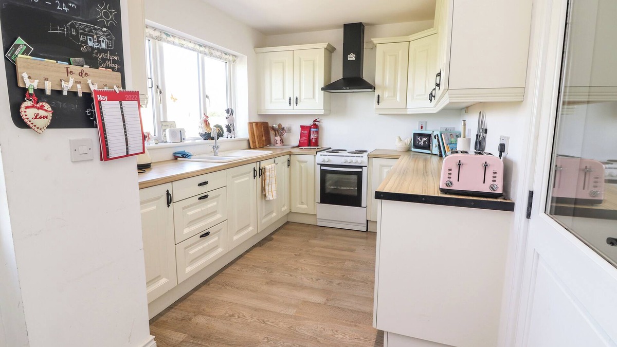Bruff Cottage | Lynchpin Cottage