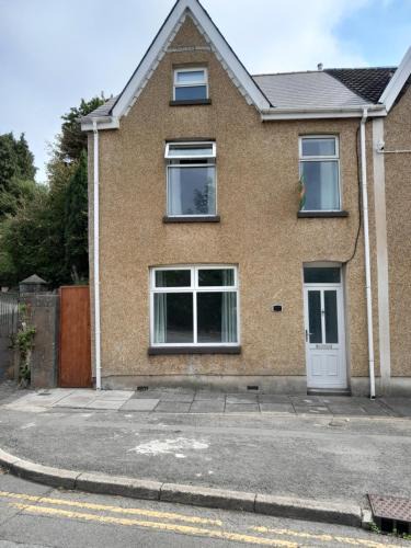 Ebbw Vale House | Lyndon house