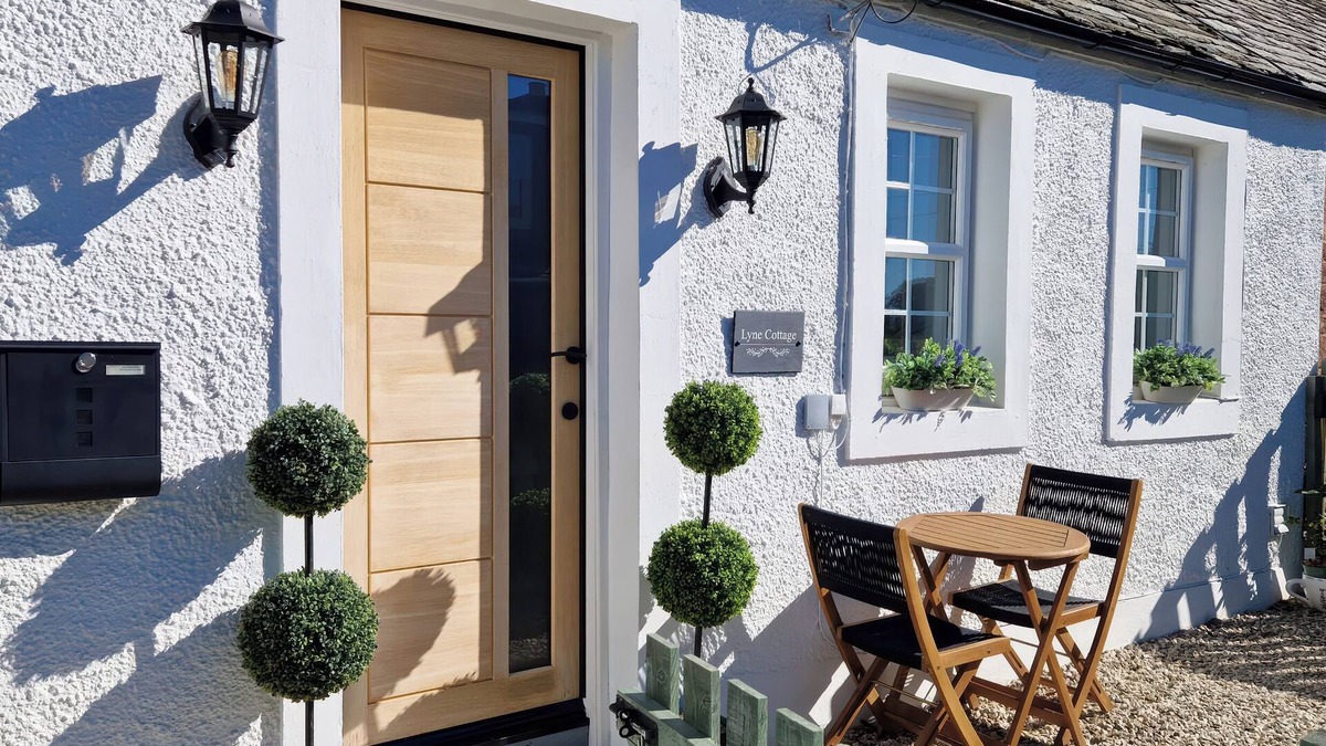 West Linton Cottage | Lyne Cottage, The Retreat