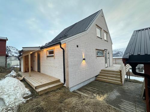 Kafjord House | Lyngenfjord Ski-To-Sea