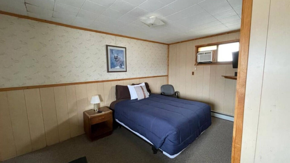 Onaway Cabin | Lyons in Onaway - 1 Queen Bed - Room 13 - Sleeps 2